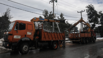 5η μέρα χωρίς ρεύμα: «Πινγκ πονγκ» οι ευθύνες - Αδιευκρίνιστο το μέγεθος της βλάβης