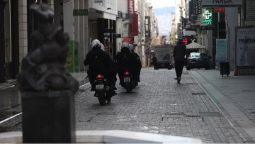 Lockdown: Ποια στοιχεία δείχνουν παράταση - Στο τραπέζι η μερική άρση και το click away