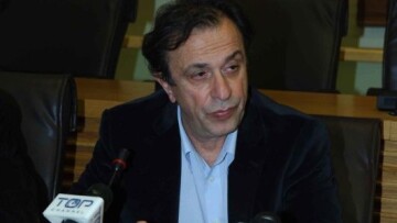 Μουμουλίδης (ΘΕΜΑ 104,6): Ο ΣΥΡΙΖΑ αποφάσισε ανοιχτές διαδικασίες για θέσεις στο Εθνικό και η ΝΔ το κατάργησε 