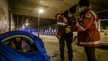 ΗΠΑ: Αυξάνονται οι ανησυχίες για το χάσμα μεταξύ πλουσίων και φτωχών εν μέσω της πανδημίας