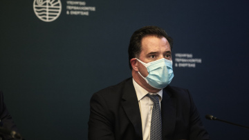 Γεωργιάδης: Η Μενδώνη δεν έπρεπε να πει ότι εξαπατήθηκε – Πώς σχολίασε την επιλογή Λιγνάδη