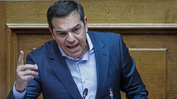 Βουλή - Τσίπρας σε Μητσοτάκη: Απαλλάξτε τον χώρο του Πολιτισμού από την Λίνα Μενδώνη