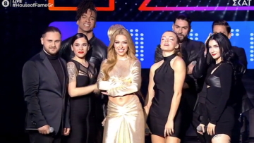 House of Fame: Η «ολόχρυση» Ελένη Φουρέιρα και η «πλατινένια» Καίτη  Γαρμπή στο πρώτο live