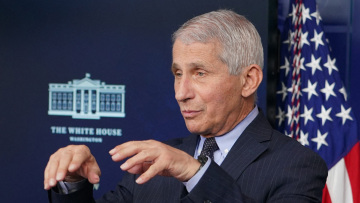 Φάουτσι: Τα παιδιά στις Ηνωμένες Πολιτείες ίσως εμβολιασθούν στις αρχές του 2022