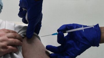 Εμβόλιο για τον κορωνοϊό: Άνοιξε η πλατφόρμα για τις ομάδες νοσημάτων πολύ υψηλού κινδύνου