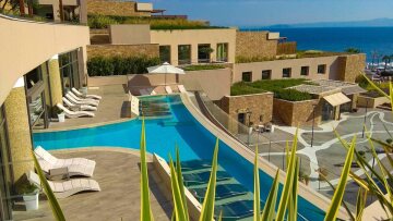 Διακοπές μετά το lockdown: Έξι ελληνικά ξενοδοχεία στα καλύτερα της Ευρώπης