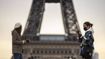 Δραματικά στοιχεία στο Παρίσι: Κάθε 12 λεπτά και μια νέα εισαγωγή στην εντατική