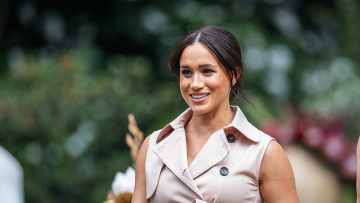 Μέγκαν Μαρκλ: Γιατί τα βρετανικά ταμπλόιντ λατρεύουν να τη μισούν