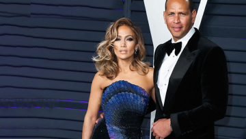 JLO - Άλεξ Ροντρίγκεζ μετά τις φήμες περί χωρισμού: Το παλεύουμε, η σχέση μας δεν έχει τελειώσει!