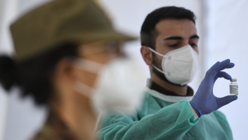 Εμβόλιο AstraZeneca: Συνεδριάζει ο ΠΟΥ – Ποιες χώρες ανέστειλαν τον εμβολιασμό