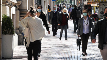 Lockdown: Επιχείρηση «αποσυμπίεση» με σταδιακές προσαρμογές στα περιοριστικά μέτρα