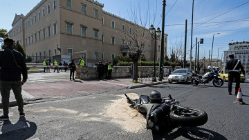 Τροχαίο στη Βουλή: Ποινή φυλάκισης τριών ετών με αναστολή στον οδηγό για ανθρωποκτονία εξ αμελείας