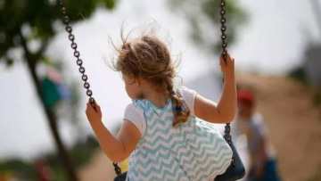 ΟΠΕΚΑ: Άνοιξε η ηλεκτρονική πλατφόρμα για το επίδομα παιδιού