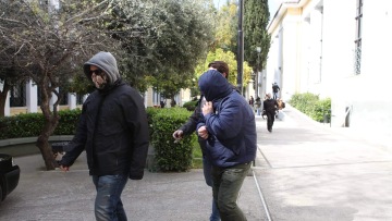 Κλοπή από τραπεζικές θυρίδες στο Ψυχικό: Ποινική δίωξη στον Βασίλη Γκουρούση για διακεκριμένες κλοπές κατ' εξακολούθηση