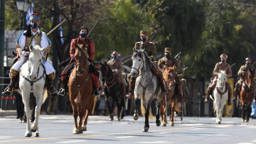 Η παρέλαση για τα 200 χρόνια από την Ελληνική Επανάσταση σε 30 φωτογραφίες 