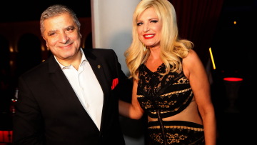 Διαζύγιο-δηλητήριο: H Μαρίνα ρίχνει τώρα νερό στο κρασί της