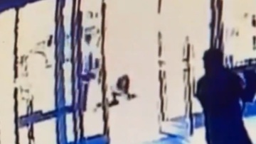 ΗΠΑ: Άγρια επίθεση σε βάρος γυναίκας ασιατικής καταγωγής στο Μανχάταν - Δείτε βίντεο 