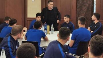 Η πρώτη ομιλία Ζαγοράκη στους διεθνείς: «Θα είμαστε κοντά σας, να κάνουμε υπερήφανους τους Έλληνες»