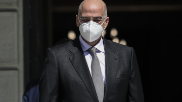 Δένδιας σε Τούρκο πρέσβη στην Αθήνα: Να σταματήσουν οι προκλητικές ενέργειες