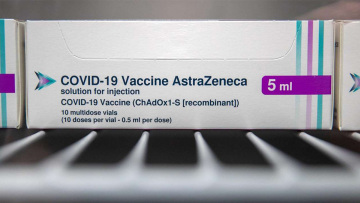 ΕΜΑ για AstraZeneca: Δεν έχουμε ακόμα καταλήξει σχετικά με τις θρομβώσεις - Έως την Πέμπτη οι ανακοινώσεις