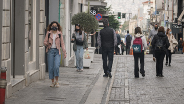 Κορωνοϊός: Στο «βαθύ κόκκινο» η διασπορά σε Θεσσαλονίκη, κέντρο Αθήνας και Πειραιά