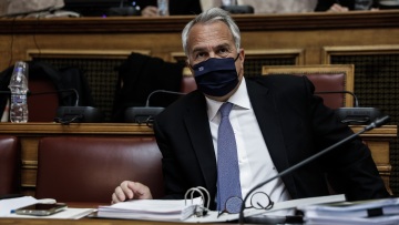 Κατατέθηκε στη Βουλή το σχέδιο νόμου για την άρση των περιορισμών στην ψήφο των Αποδήμων