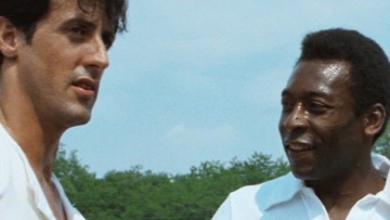 Σιλβέστερ Σταλόνε: Ο Πελέ μου έσπασε το δάχτυλο με πέναλτι στην «Απόδραση των 11»