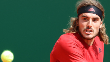 Οργισμένος Τσιτσιπάς σε διαιτητή: «Είσαι ντροπή, να γυρίσεις εκεί όπου ανήκεις»