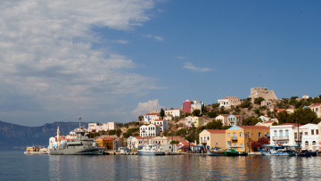 Η «Daily Mail»... αποθεώνει τους εμβολιασμούς στην Ελλάδα: 60 νησιά Covid-free μέχρι το τέλος Απριλίου