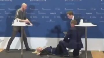 Δανή αξιωματούχος λιποθύμησε κατά τη διάρκεια live ενημέρωσης για το εμβόλιο της AstraZeneca