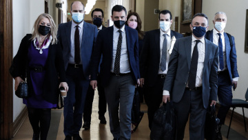 «Syriza channel»: Αποκαλύψεις στην Προανακριτική για συνάντηση Παππά-Χούρι-Καλογρίτσα στο Μαξίμου