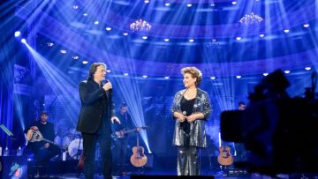 Γιάννης Κότσιρας και Γιώτα Νέγκα στο «Σπίτι με το MEGA»