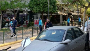 «Μπλόκο» από την Αστυνομία στα κορωνοπάρτι της Βεάκη στο Περιστέρι