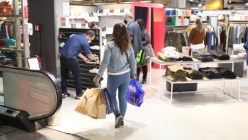 Lockdown- 'Ολα τα μέτρα μέχρι το Πάσχα: Πώς θα λειτουργήσει η αγορά από σήμερα, τι θα γίνει με εκκλησίες και self tests