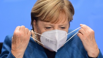 Γερμανία: Η Μέρκελ καταργεί από τον Ιούνιο τη σειρά προτεραιότητας στον εμβολιασμό