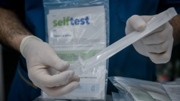 Βαριά καμπάνα σε φαρμακοποιό του Ηρακλείου για «μαϊμού» rapid test