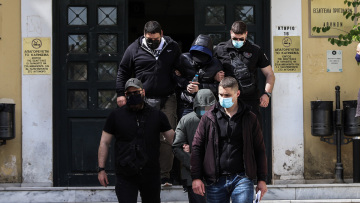 Υπόθεση Φουρθιώτη: Τα αλληλοκαρφώματα και οι κρυφές επικοινωνίες των δραστών 