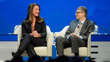 Μπιλ Γκέιτς: Μετέφερε στη Μελίντα μετοχές αξίας $1,8 δισ. τη μέρα που ανακοίνωνε τον χωρισμό τους