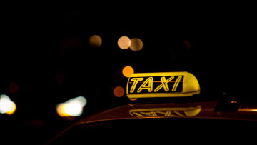 Απόπειρα βιασμού σε ταξί στα Πατήσια: «Φώναζα και τον παρακάλαγα να με αφήσει» λέει η 20χρονη φοιτήτρια 