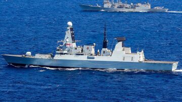 Κόντρα για τα αλιευτικά δικαιώματα: Η Βρετανία στέλνει δύο πολεμικά πλοία στο Τζέρσεϊ μετά τη γαλλική απειλή