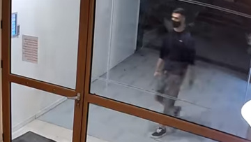 Νέα Σμύρνη: Πώς το facebook οδήγησε στην εξιχνίαση της υπόθεσης του 22χρονου σάτυρου