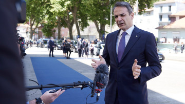 Στην Κοινωνική Σύνοδο Κορυφής ο Μητσοτάκης: «Προωθούμε ευεργετικές ρυθμίσεις για τους εργαζόμενους»