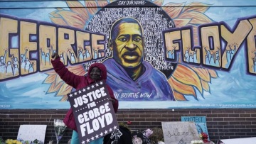 Νέα Υόρκη: Αποζημίωση 21.500 δολαρίων σε καθέναν από τους 320 διαδηλωτές-θύματα αστυνομικής βίας μετά τον φόνο του Τζορτζ Φλόιντ