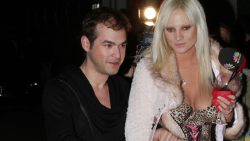 Τζούλια Αλεξανδράτου για Μένιο Φουρθιώτη: «Ή πεθαμένος ή στη φυλακή θα βρισκόταν»