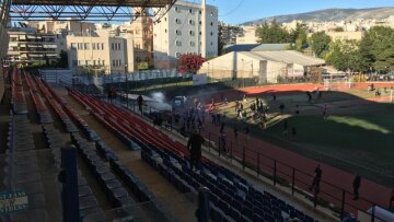 Πανιώνιος-Ηλιούπολη: Ένταση και μετά το τέλος του ματς, αντεγκλήσεις οπαδών και κρότου-λάμψης από την αστυνομία