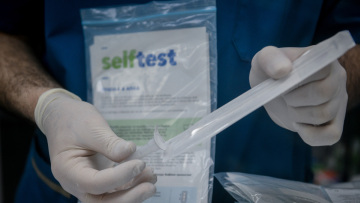 Άνοιγμα σχολείων: Στα 858 τα θετικά self-test από τα άνω των 255.000 που δηλώθηκαν  