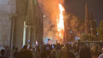 Ισραήλ: Φωτιά από πυροτεχνήματα στην Πλατεία Τεμενών στην Ιερουσαλήμ