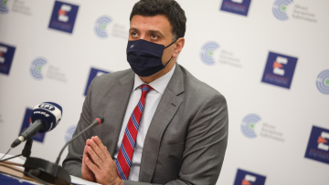 Κικίλιας: Η επόμενη σχολική χρονιά θα μας βρει με εμβολιασμό των μαθητών