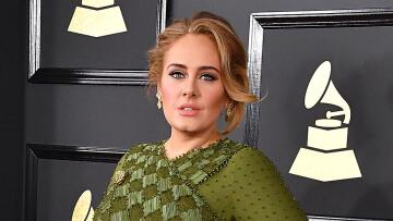 Adele: Έφυγε από τη ζωή ο πατέρας της - Η εγκατάλειψη, οι κακές σχέσεις και η μεταμέλειά του