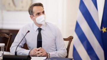 Σύσκεψη υπό τον Μητσοτάκη στο υπουργείο Μετανάστευσης